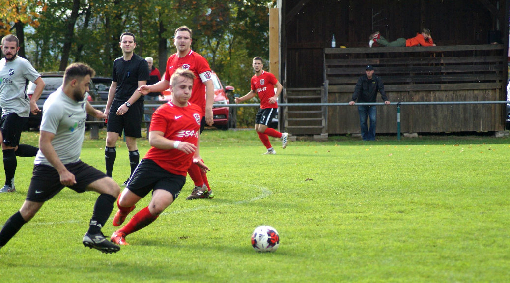 1B gelingt wichtiger Heimsieg