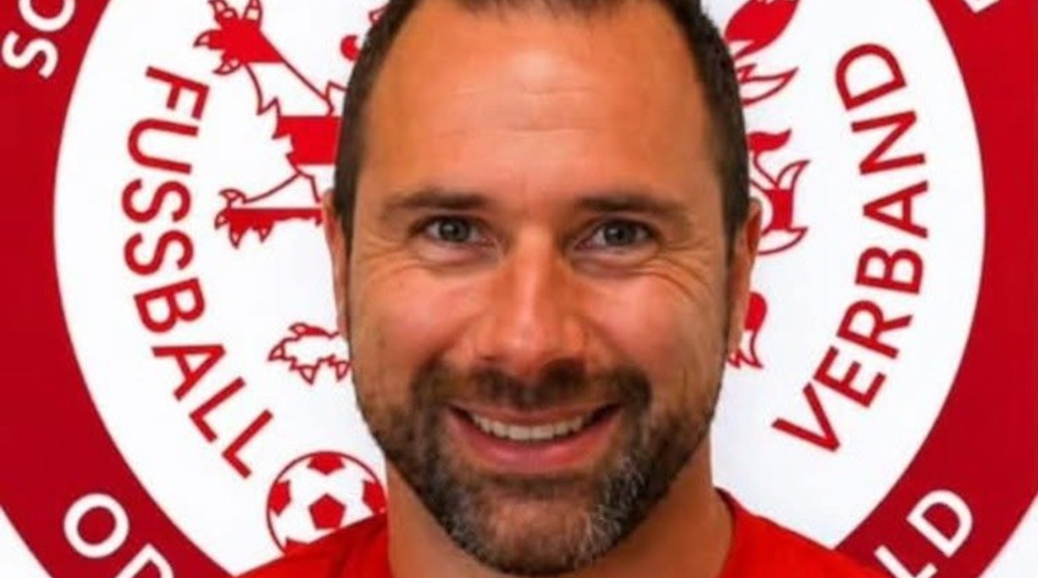 Unser Schiedsrichter Sebastian Hagendorf steigt in die Gruppenliga auf